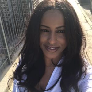 Meet your Posher, Julyla